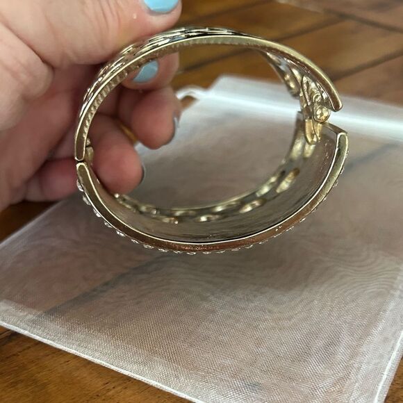 Gold Crystal chunky bangle bracelet - Picture 3 of 7